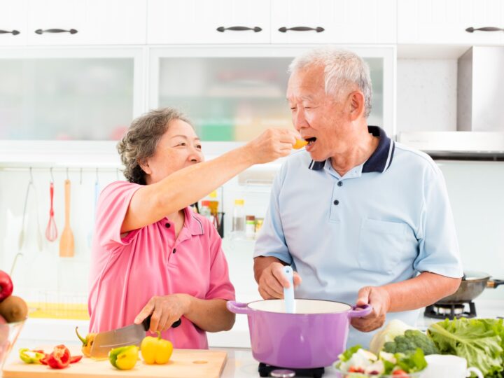 Nutrition Tips for Seniors: How to Lower Blood Pressure Through Healthy Eating